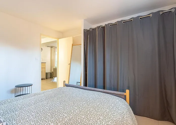 Bleu Azur By Interhome סיס-פור-לה-פלאז'